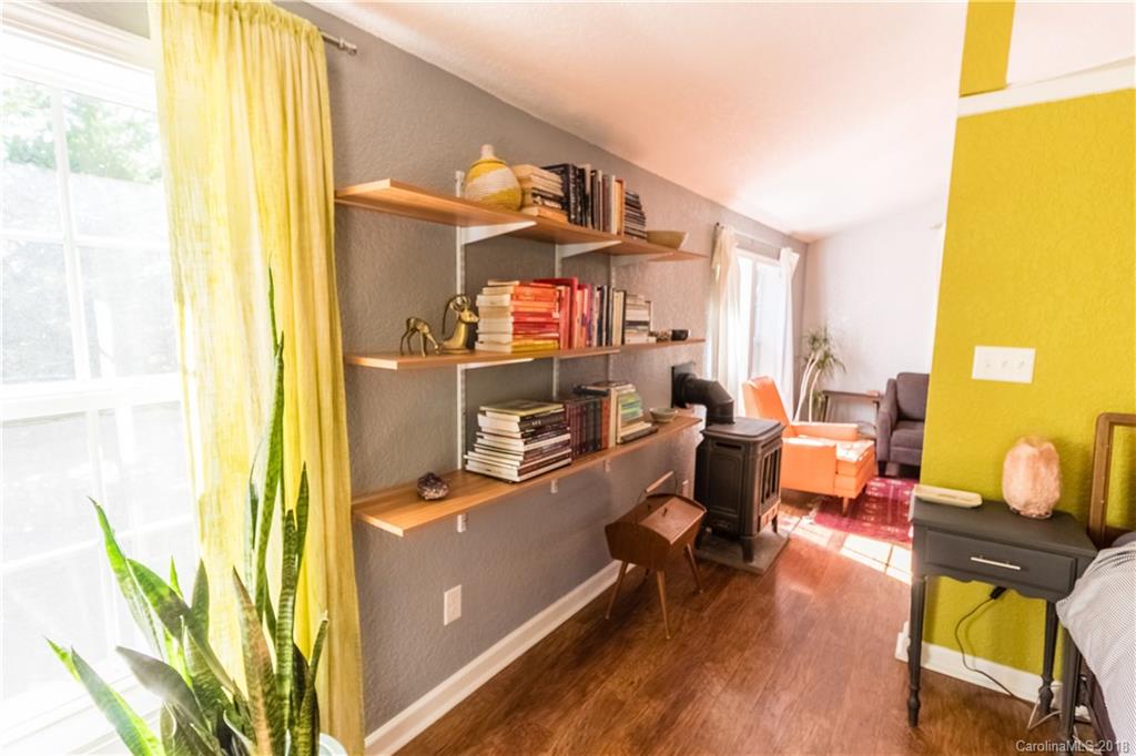 32 Gatewood Road Asheville NC 28806