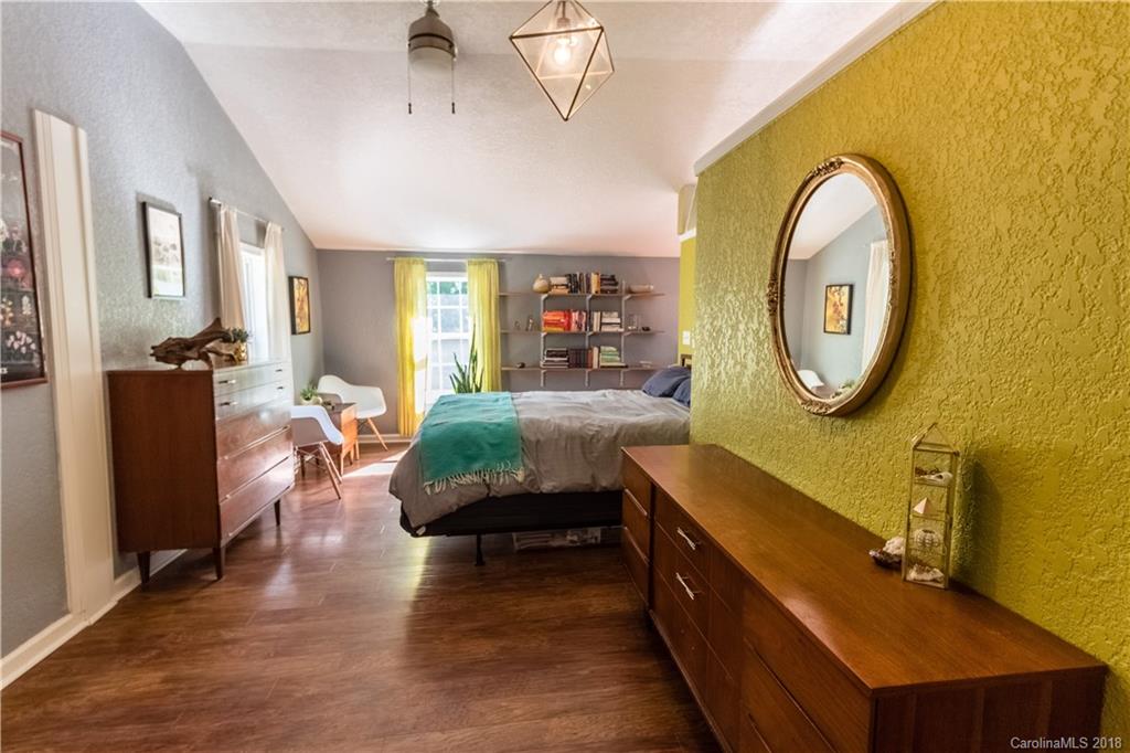 32 Gatewood Road Asheville NC 28806