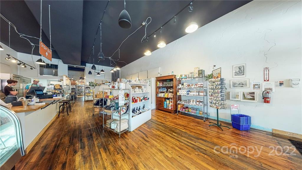 158 Bridge Street Hot Springs NC 28743