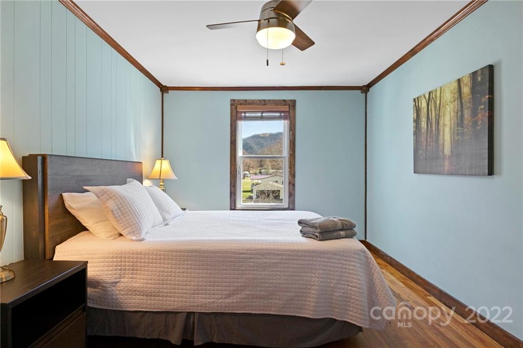 158 Bridge Street Hot Springs NC 28743