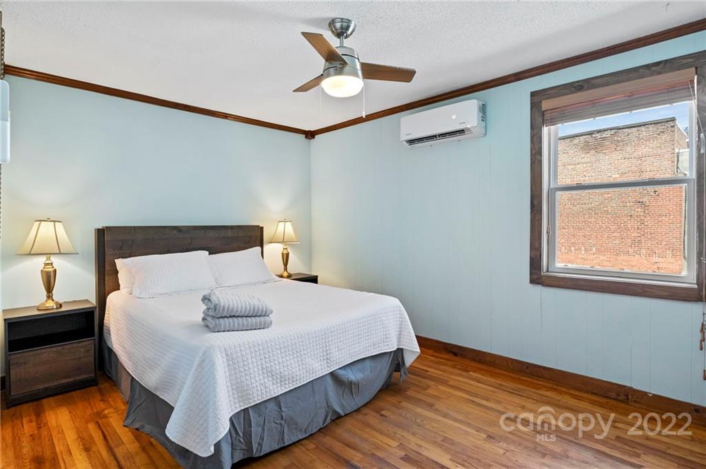 158 Bridge Street Hot Springs NC 28743