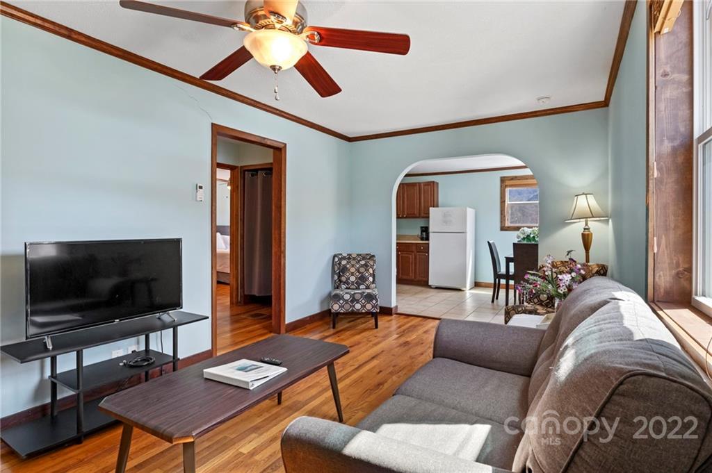 158 Bridge Street Hot Springs NC 28743