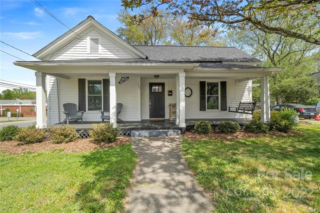 167 W Mcneely Avenue Mooresville NC 28115