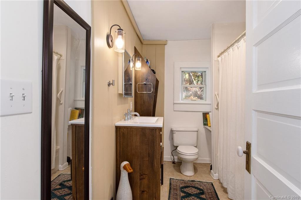 42 Curve Street Asheville NC 28801