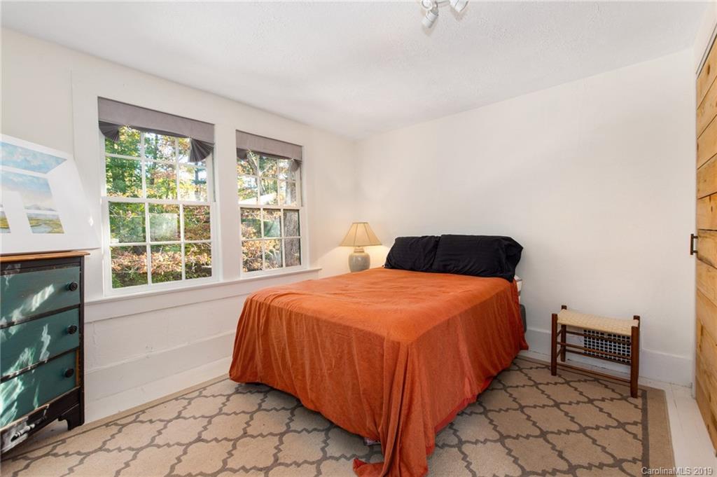 42 Curve Street Asheville NC 28801