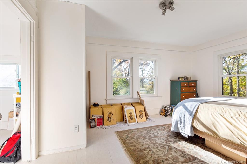 42 Curve Street Asheville NC 28801