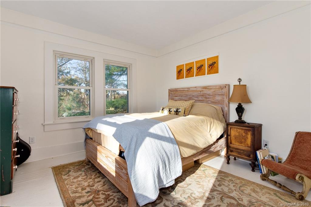 42 Curve Street Asheville NC 28801