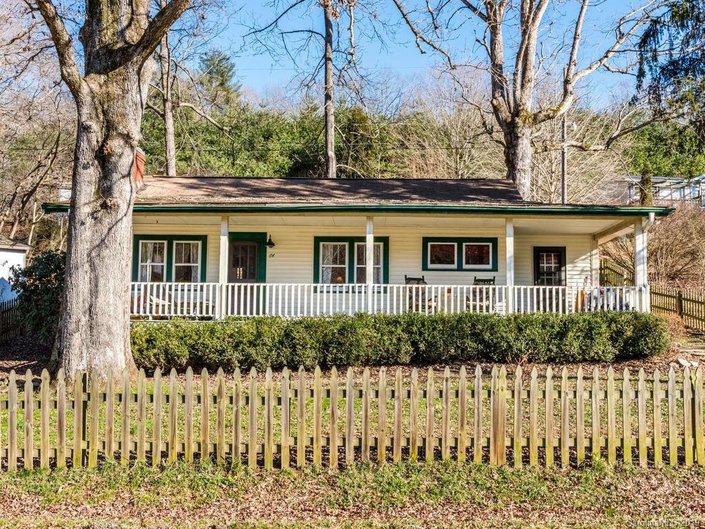 64 Bryson Road Mills River NC 28759