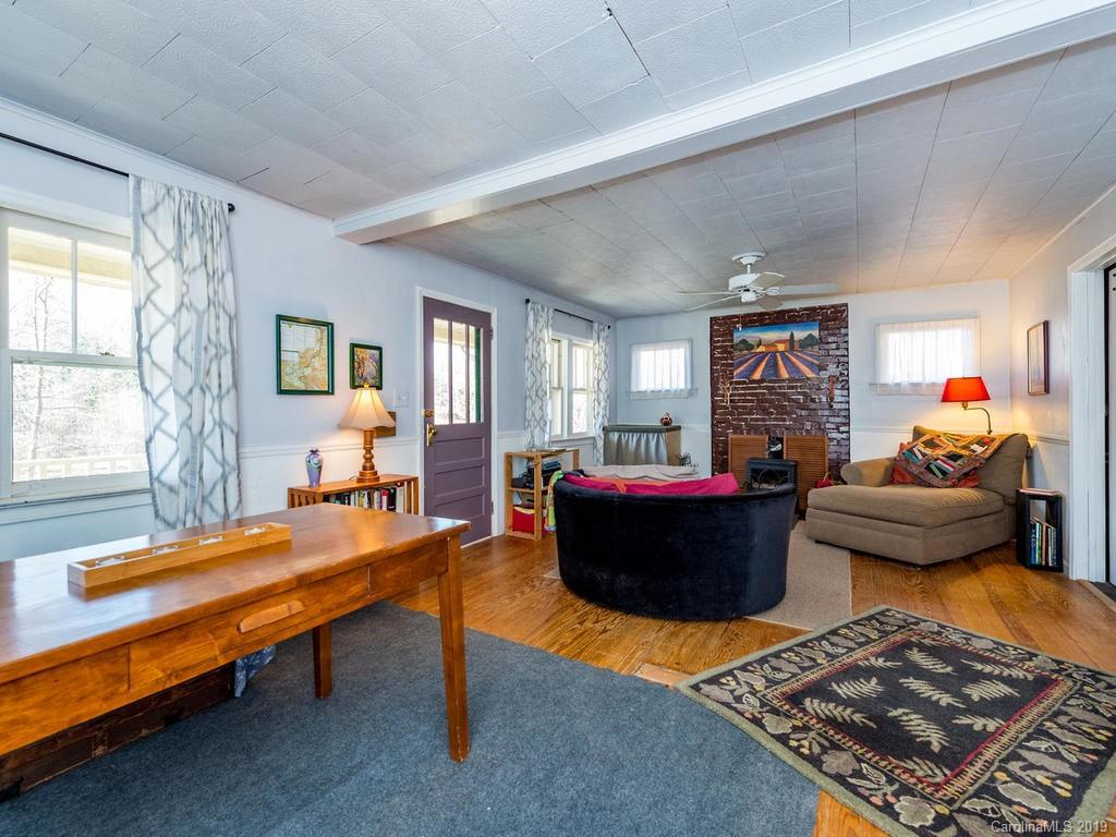 64 Bryson Road Mills River NC 28759