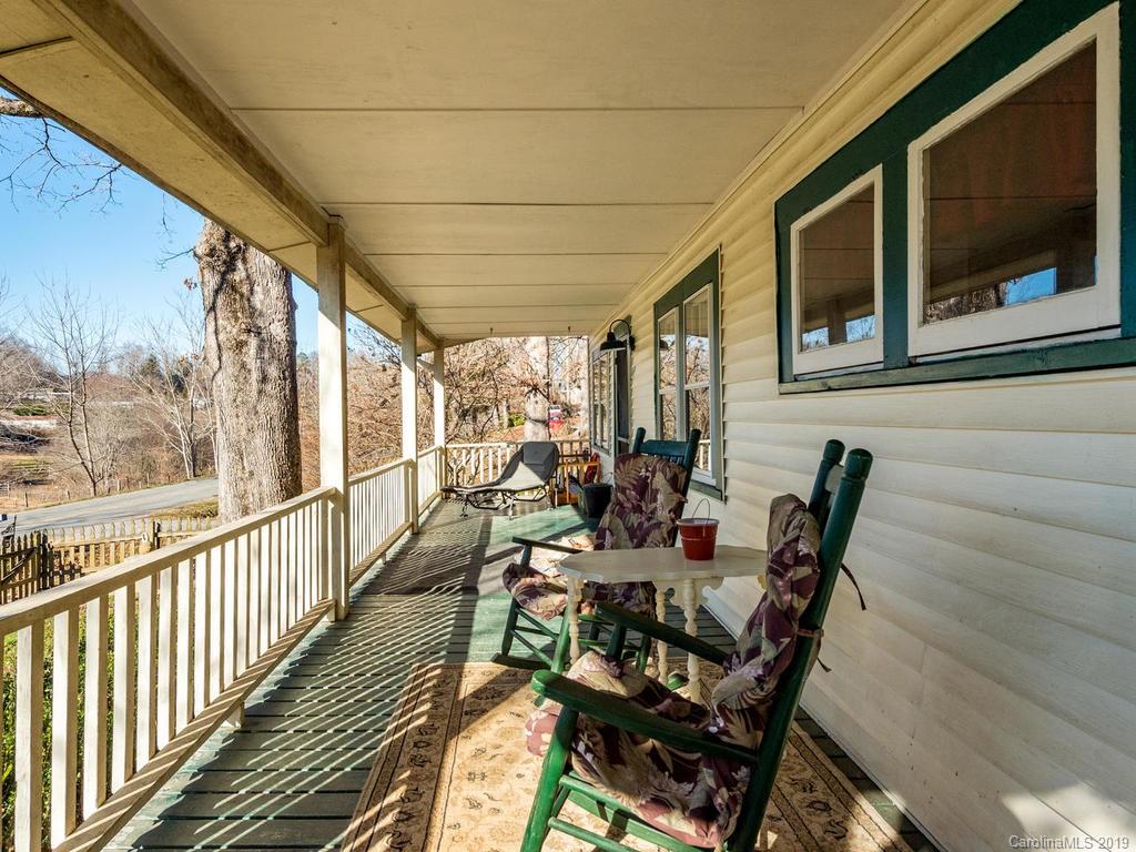 64 Bryson Road Mills River NC 28759
