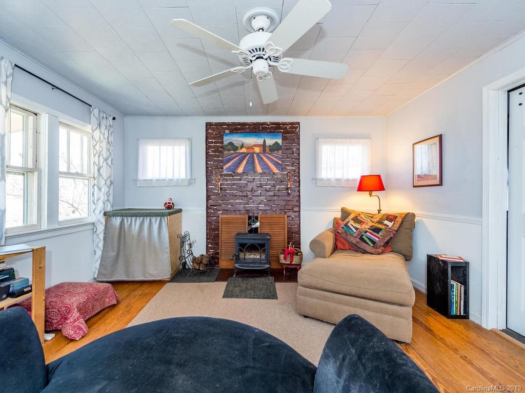 64 Bryson Road Mills River NC 28759
