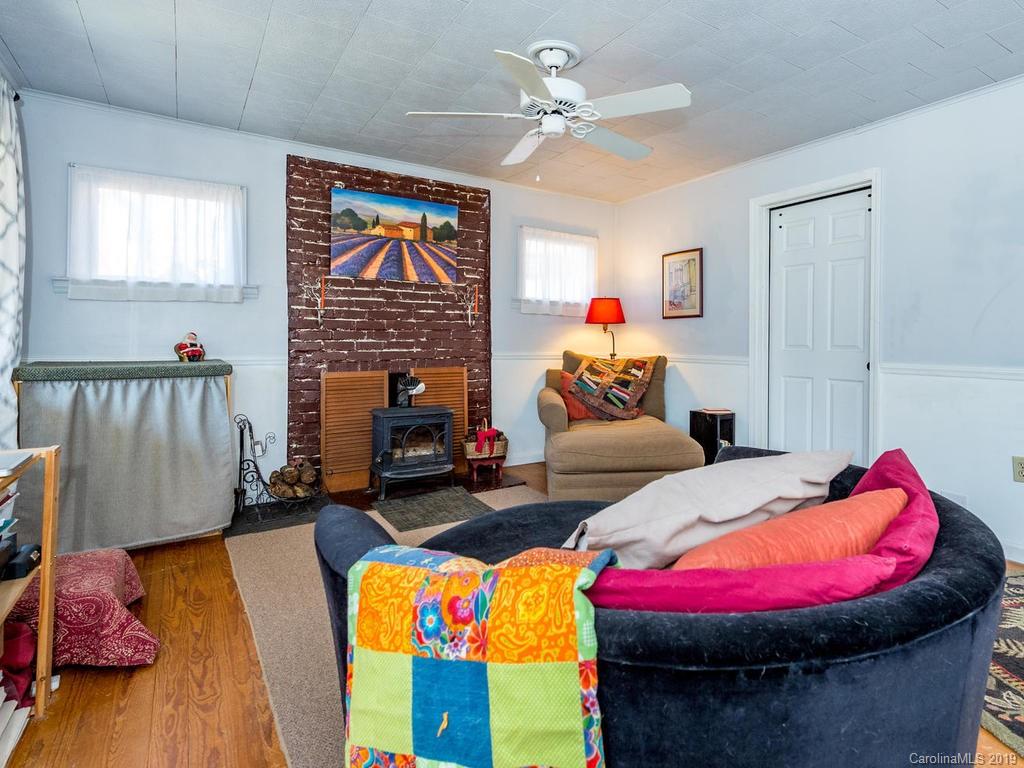 64 Bryson Road Mills River NC 28759