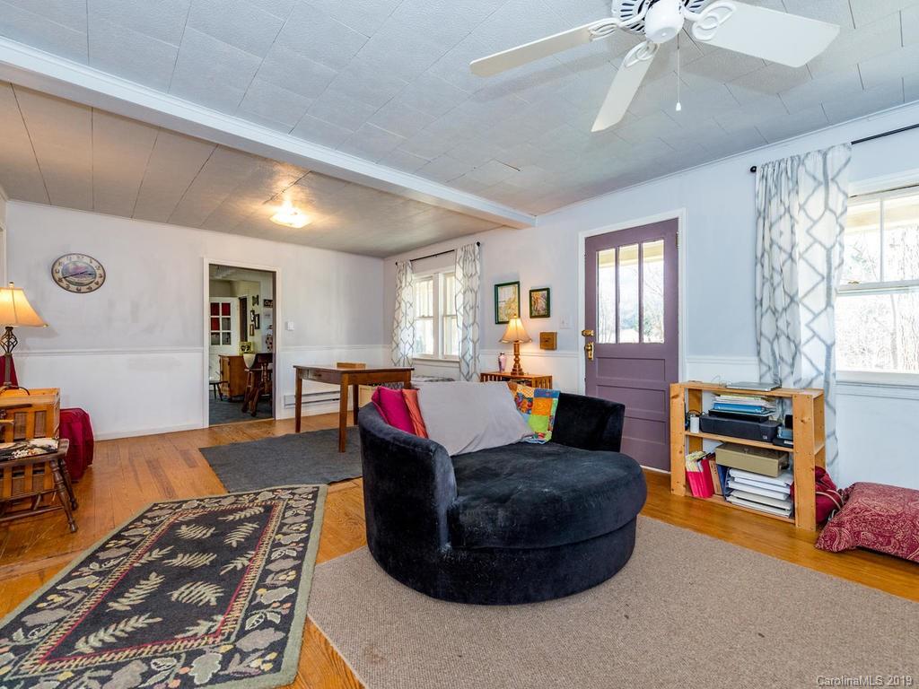 64 Bryson Road Mills River NC 28759
