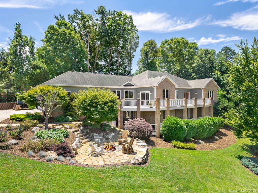 81 Sage Drive Weaverville NC 28787