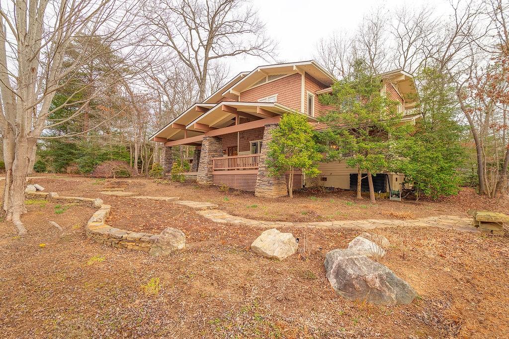 1611 Olmsted Drive Asheville NC 28803
