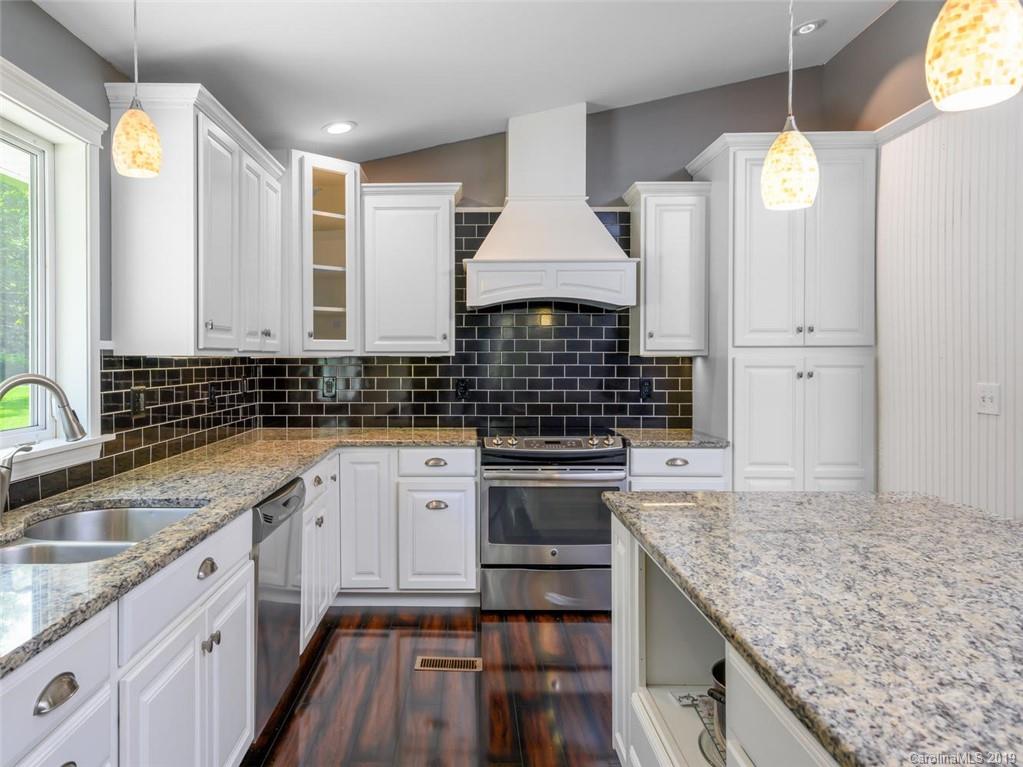 162 Domeno Drive Swannanoa NC 28778