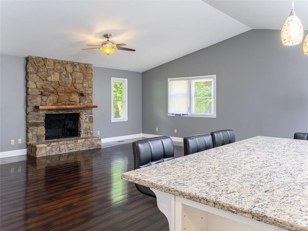 162 Domeno Drive Swannanoa NC 28778