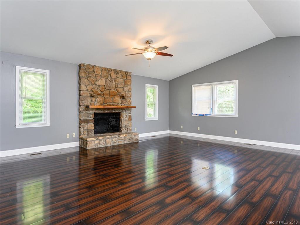 162 Domeno Drive Swannanoa NC 28778