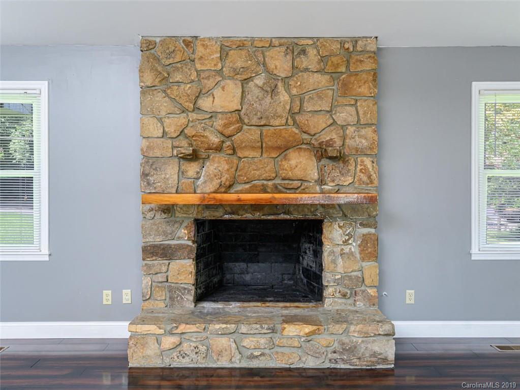 162 Domeno Drive Swannanoa NC 28778