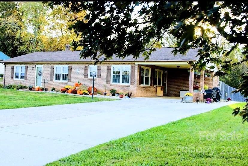 2407 Winkler Street Lenoir NC 28645
