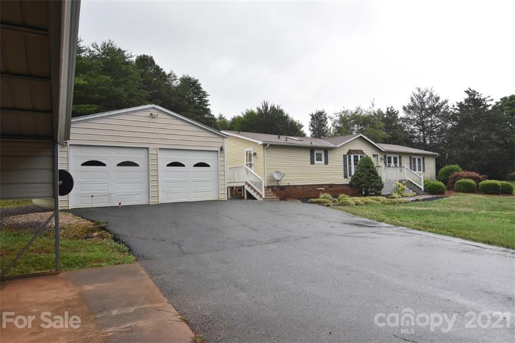 5930 Leil Road Hickory NC 28602