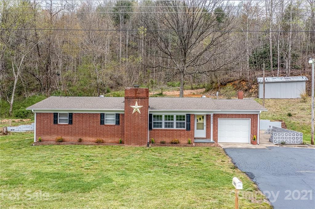 3323 Blowing Rock Boulevard Lenoir NC 28645