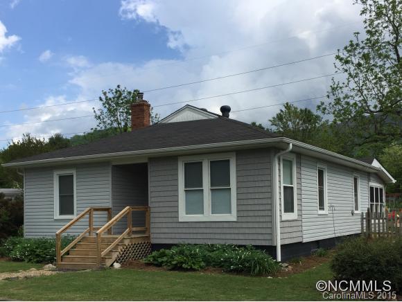 104 Young Street Swannanoa NC 28778
