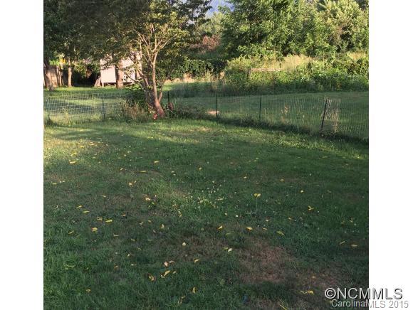104 Young Street Swannanoa NC 28778