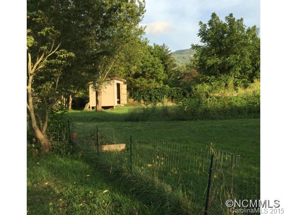 104 Young Street Swannanoa NC 28778