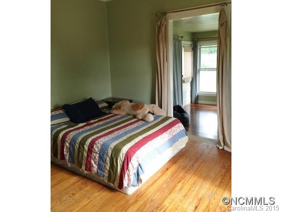 104 Young Street Swannanoa NC 28778