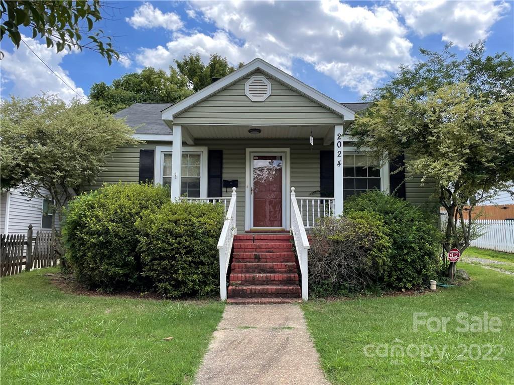 2024 Hamorton Place Charlotte NC 28205