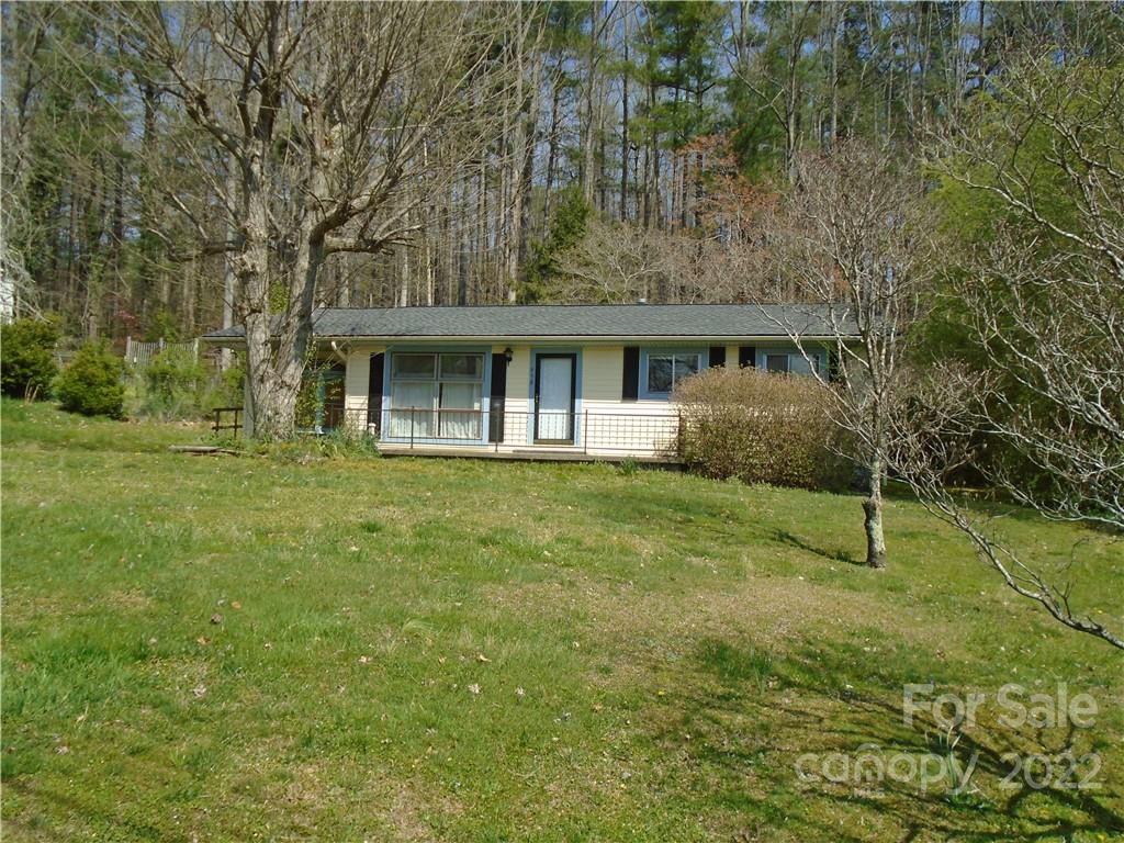 658 Crystal Drive Hendersonville NC 28791