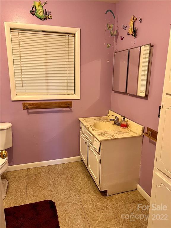 658 Crystal Drive Hendersonville NC 28791