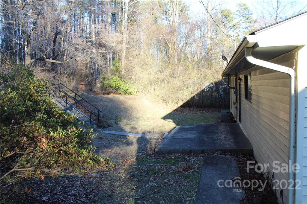 658 Crystal Drive Hendersonville NC 28791