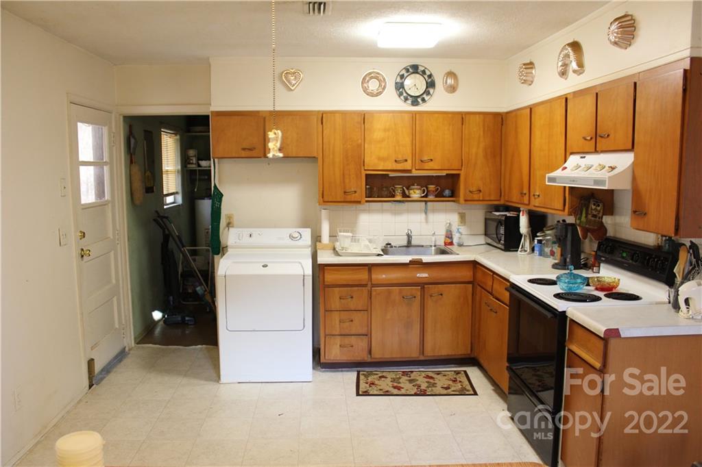 658 Crystal Drive Hendersonville NC 28791