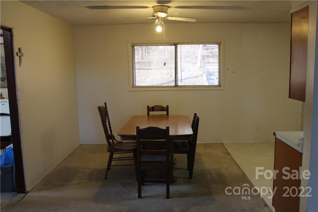 658 Crystal Drive Hendersonville NC 28791