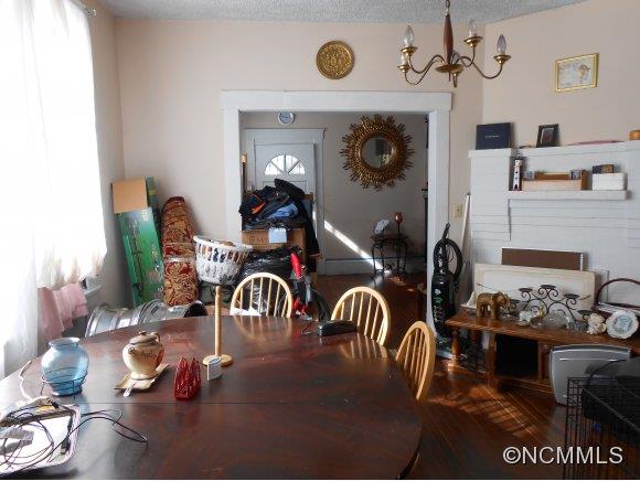 37 Monroe Place Asheville NC 28801
