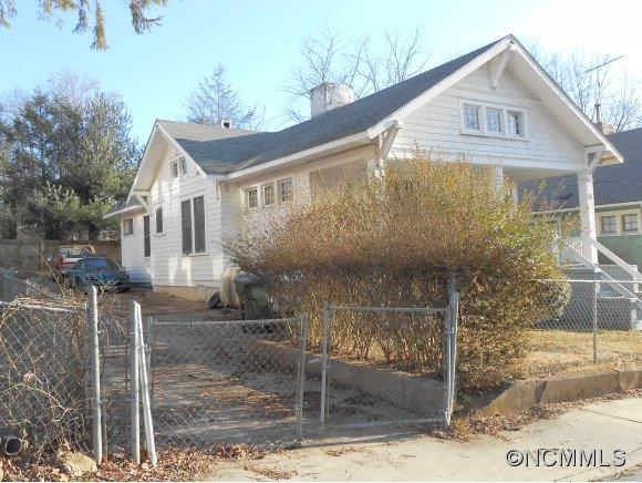 37 Monroe Place Asheville NC 28801