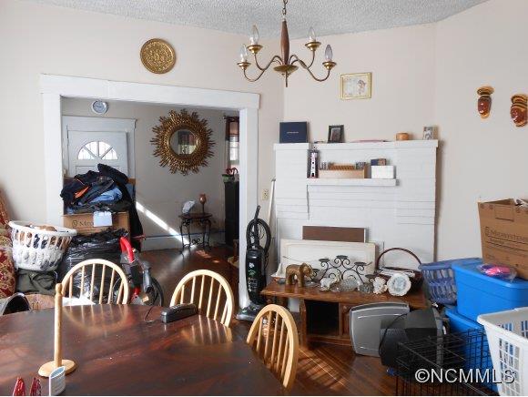 37 Monroe Place Asheville NC 28801