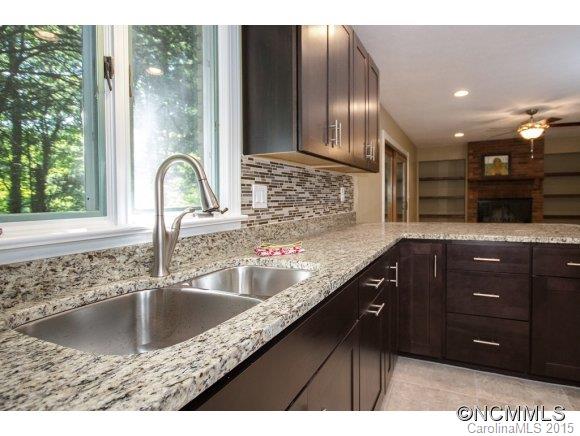 14 Willow Road Asheville NC 28804