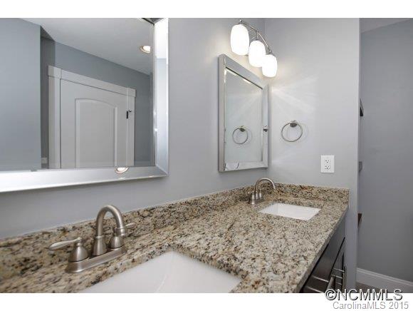 14 Willow Road Asheville NC 28804