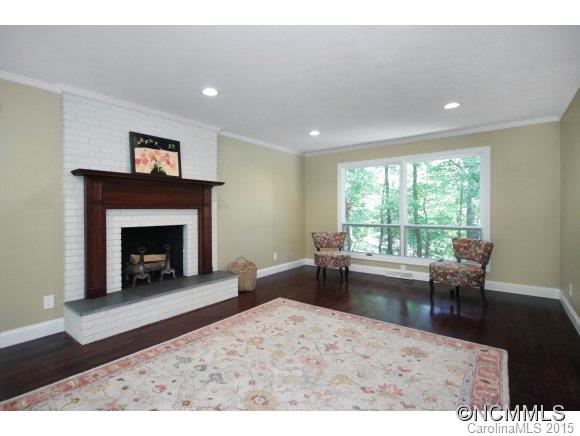 14 Willow Road Asheville NC 28804