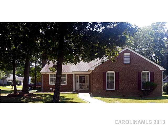 1922 Cherring Lane Charlotte NC 28262