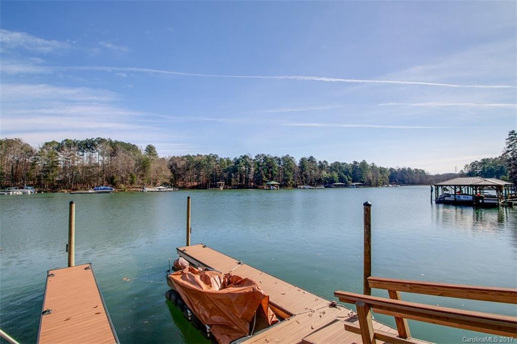 2746 Highworth Lane Charlotte NC 28214
