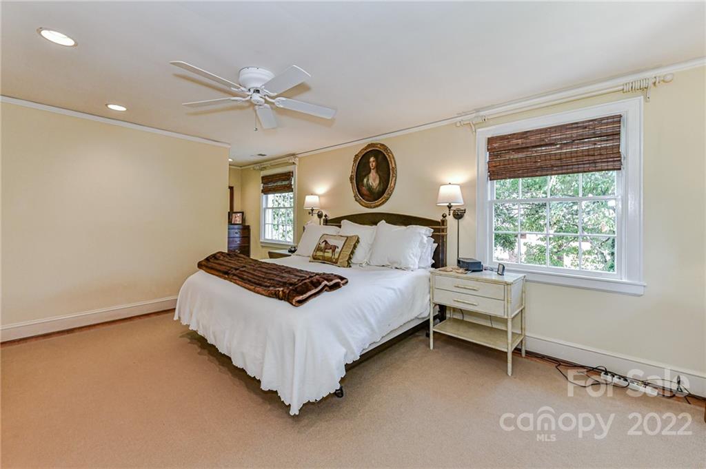 2216 Pembroke Avenue Charlotte NC 28207