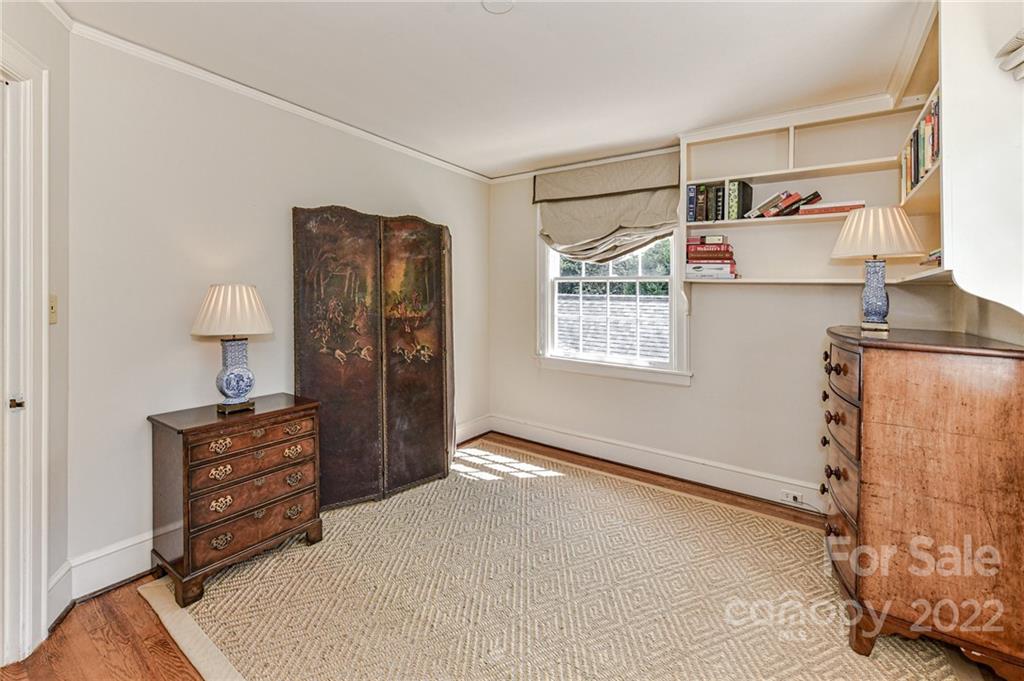 2216 Pembroke Avenue Charlotte NC 28207