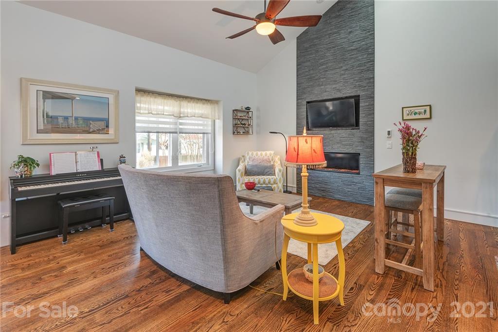 15 Dartmouth Street Asheville NC 28806