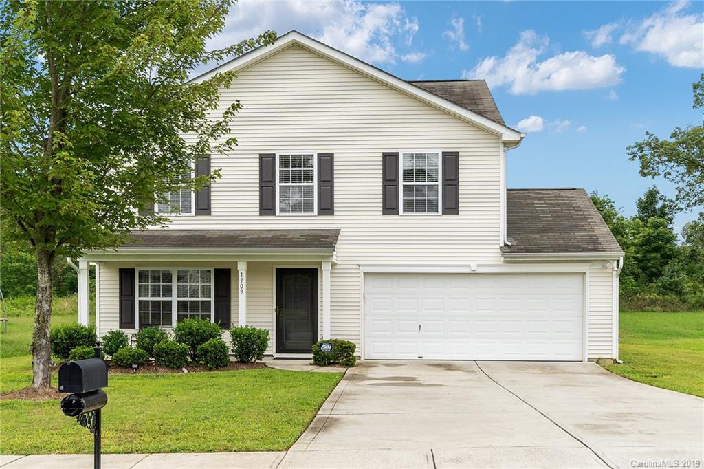 1709 Ledson Court Charlotte NC 28214