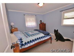 5 Oak Street Weaverville NC 28787