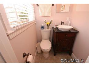 5 Oak Street Weaverville NC 28787